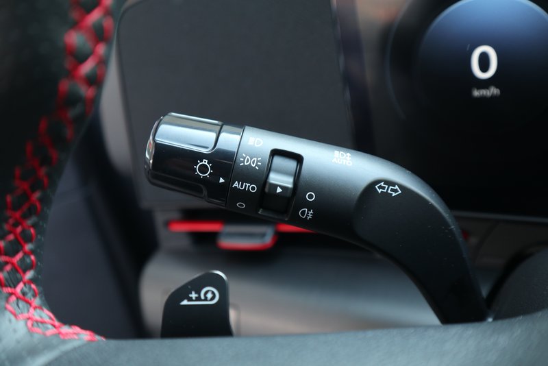 HYUNDAI Kona Elektro N-Line 65kWh Klima/LED/Park-Assist.
