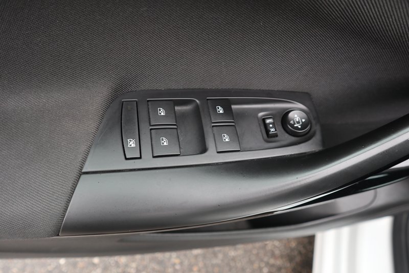 OPEL Astra AUTOMATIK/ DYNAMIK /TOP-Auss. / NAVI /ACC/