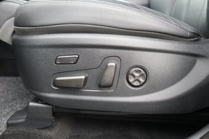 HYUNDAI Santa Fe 2.2 CRDi DPF Premium 4WD Sitzhzg./LED