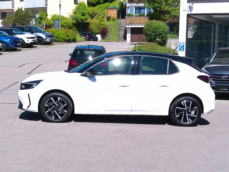 OPEL Corsa F FACELIFT/ GS LINE / Sitzheiz / 1.Hand