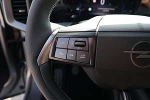 OPEL Mokka EDITION Plus/TECH & KOMFORT-Paket / NAVI !