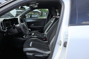 OPEL Mokka GS / VIP BLITZ - Deal ! / NEU  32.780,-