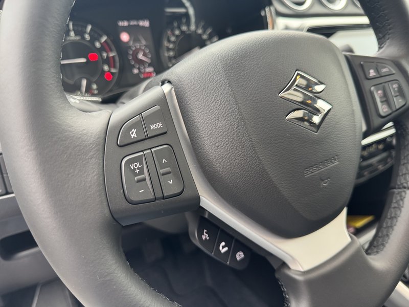 SUZUKI Vitara Comfort Plus+/ALLRAD/PANO-DACH/NAVI/129PS