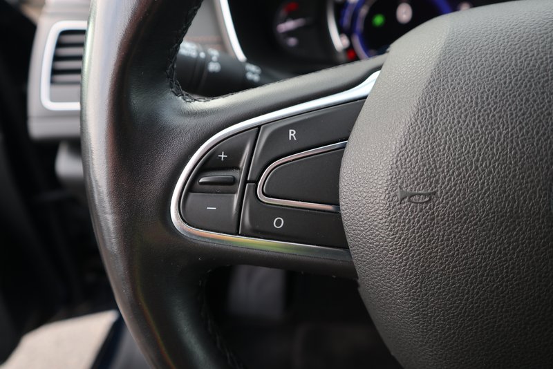 RENAULT Talisman Grandtour LIMITED / 1. HAND/WENIG KM !!