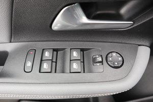 OPEL Mokka BLACK BEAUTY/ ELEGANCE / NAVI / SITZHEIZ.