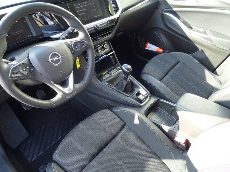 OPEL Grandland 1.2 Turbo Enjoy Klima/LED/PDC/LM BC