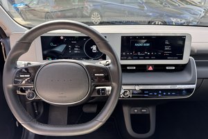 HYUNDAI IONIQ 5 / wenig km! / DYNAMIQ-Pak / Met / 800V