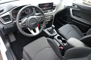 KIA Ceed / WENIG KM ! / STARKER MOTOR / TOP-AUSST. !