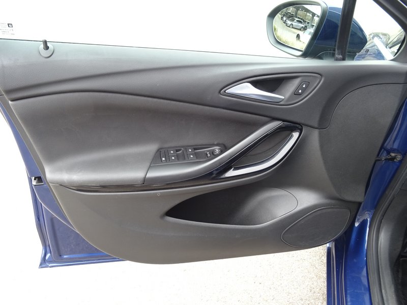 OPEL Astra ELEGANCE Plus/NAVI/ALU/KLIMA/MET/TEMPOMAT