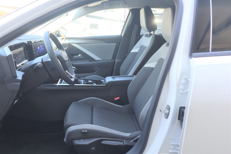 OPEL Astra L Turbo Enjoy Navi/Klima/LED/AHK/Kamera