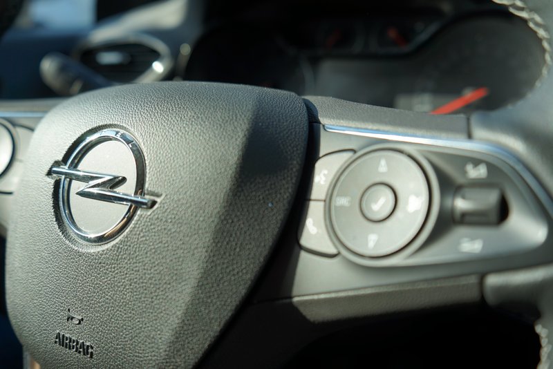 OPEL Crossland EDITION TOP / Rü-Kamera/Sitzheiz / PDC