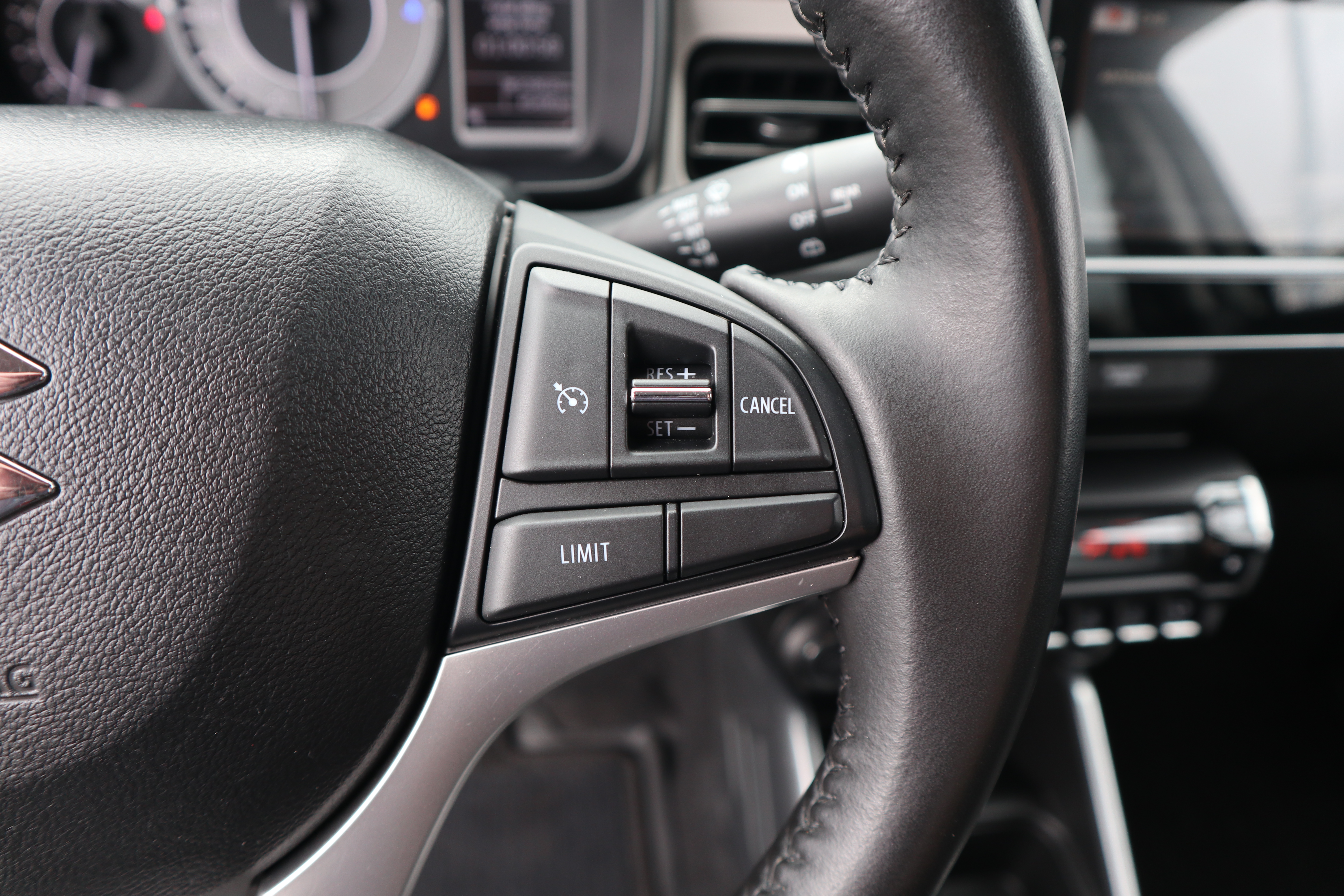 SUZUKI Ignis ELEGANCE Plus Hybrid/ ALLRAD 4x4/ NAVI /
