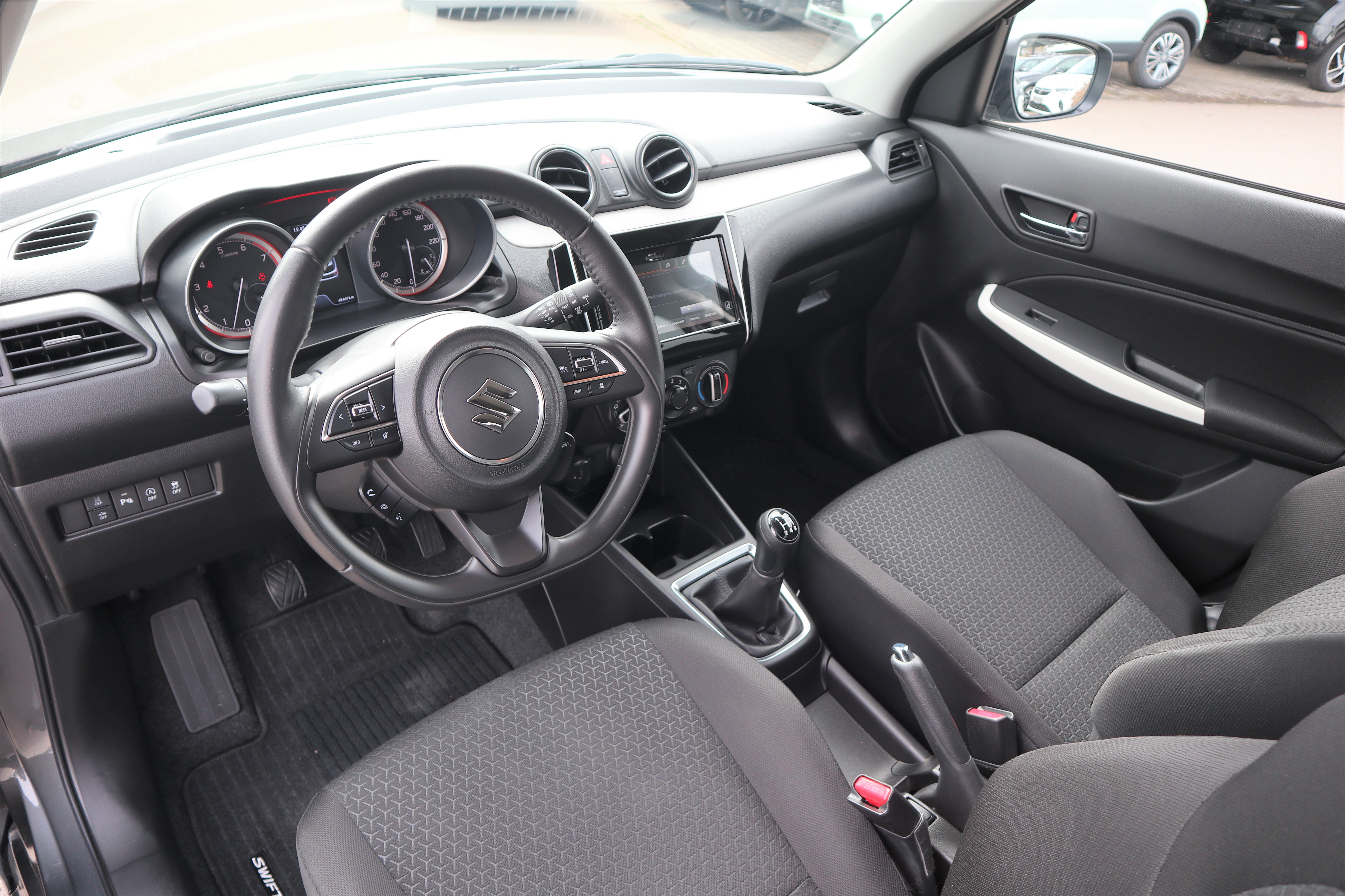 SUZUKI Swift COMFORT / 1.Hand / scheckheftgepflegt !