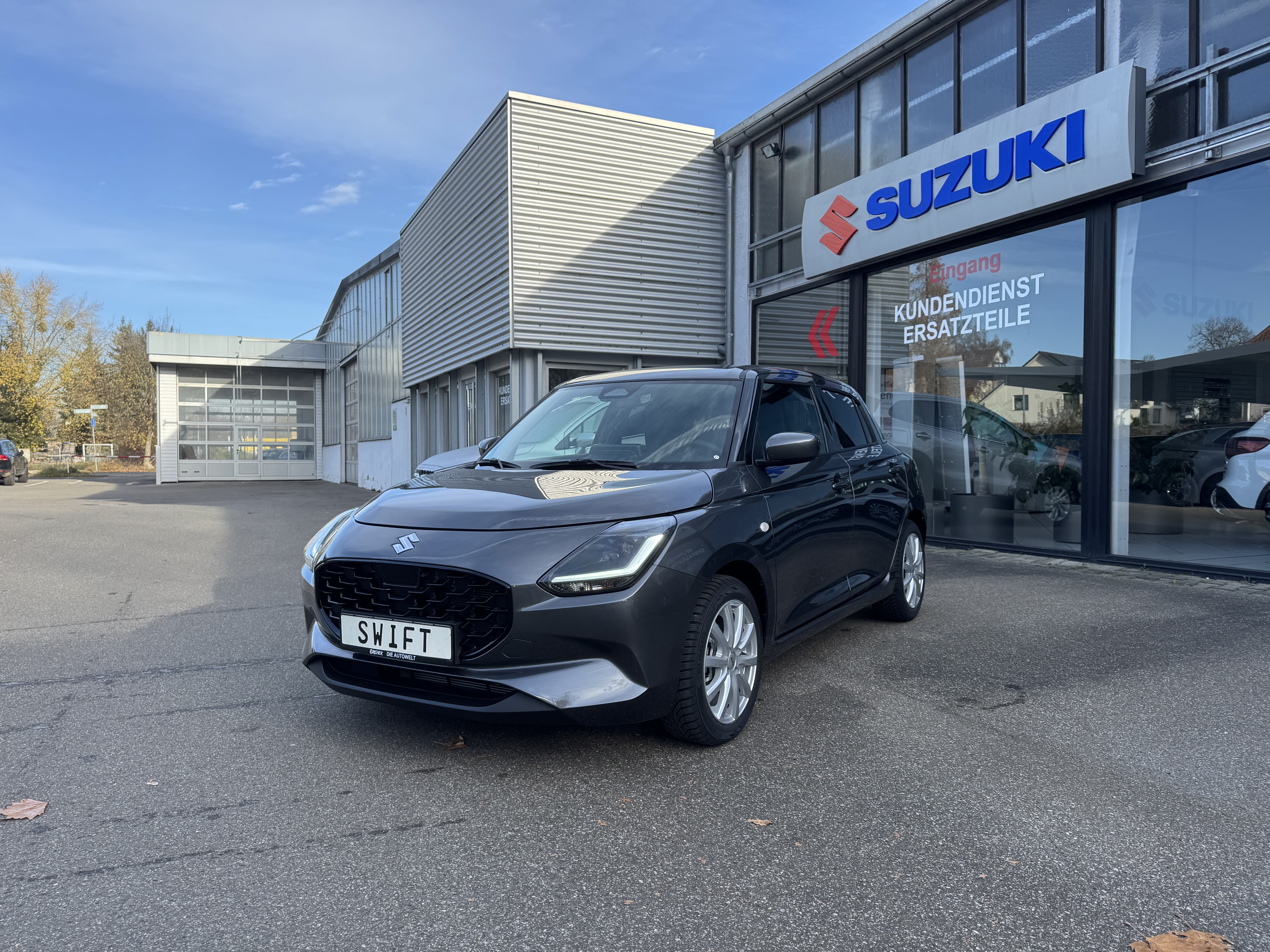 SUZUKI Swift NEUES MODELL/COMFORT/AUTOMATIK/NAVI/uvm.