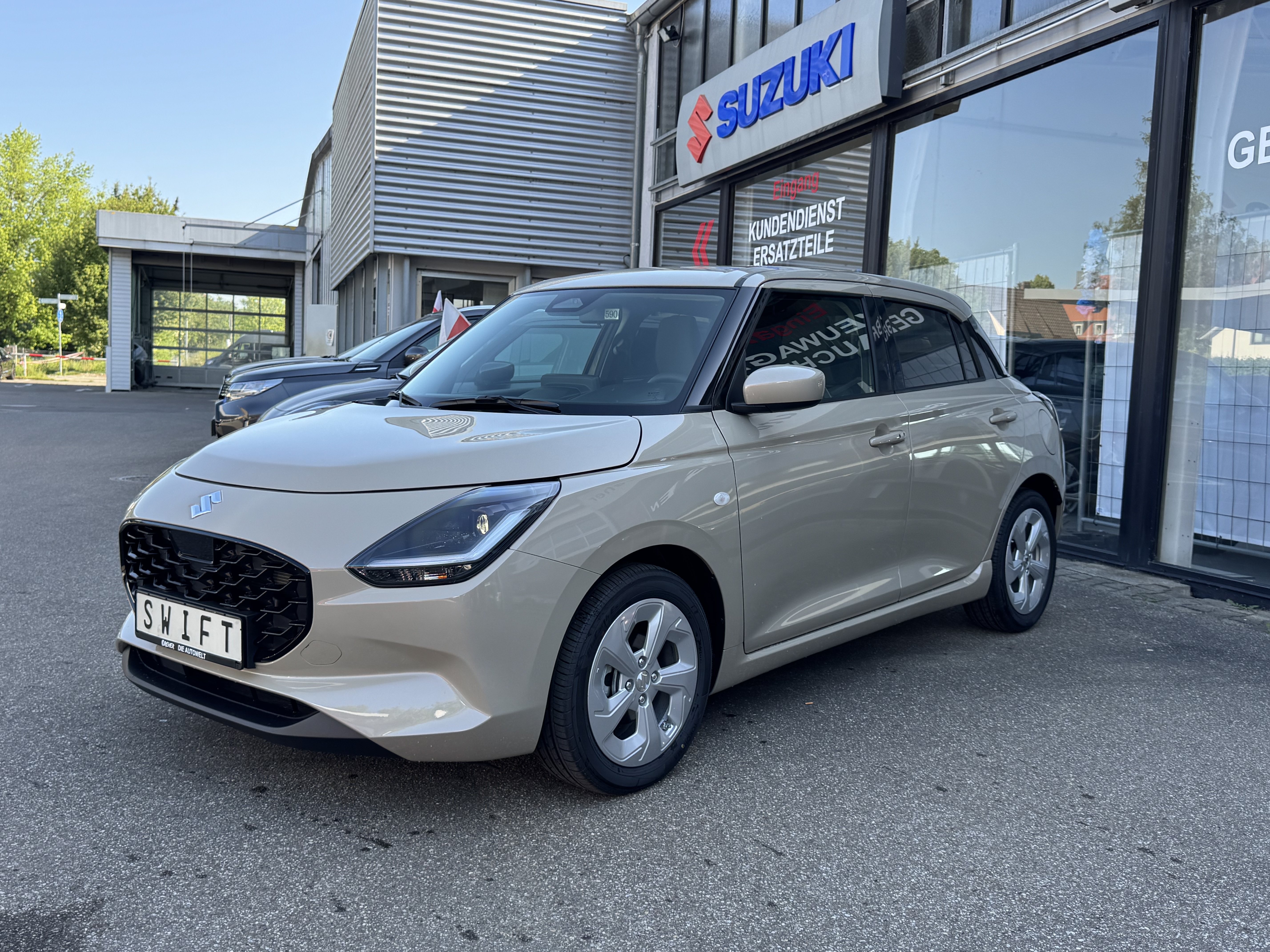 SUZUKI Swift Comfort AUTOMATIK/NAVI/SITZHEIZ/RÜ-KAM/UVM