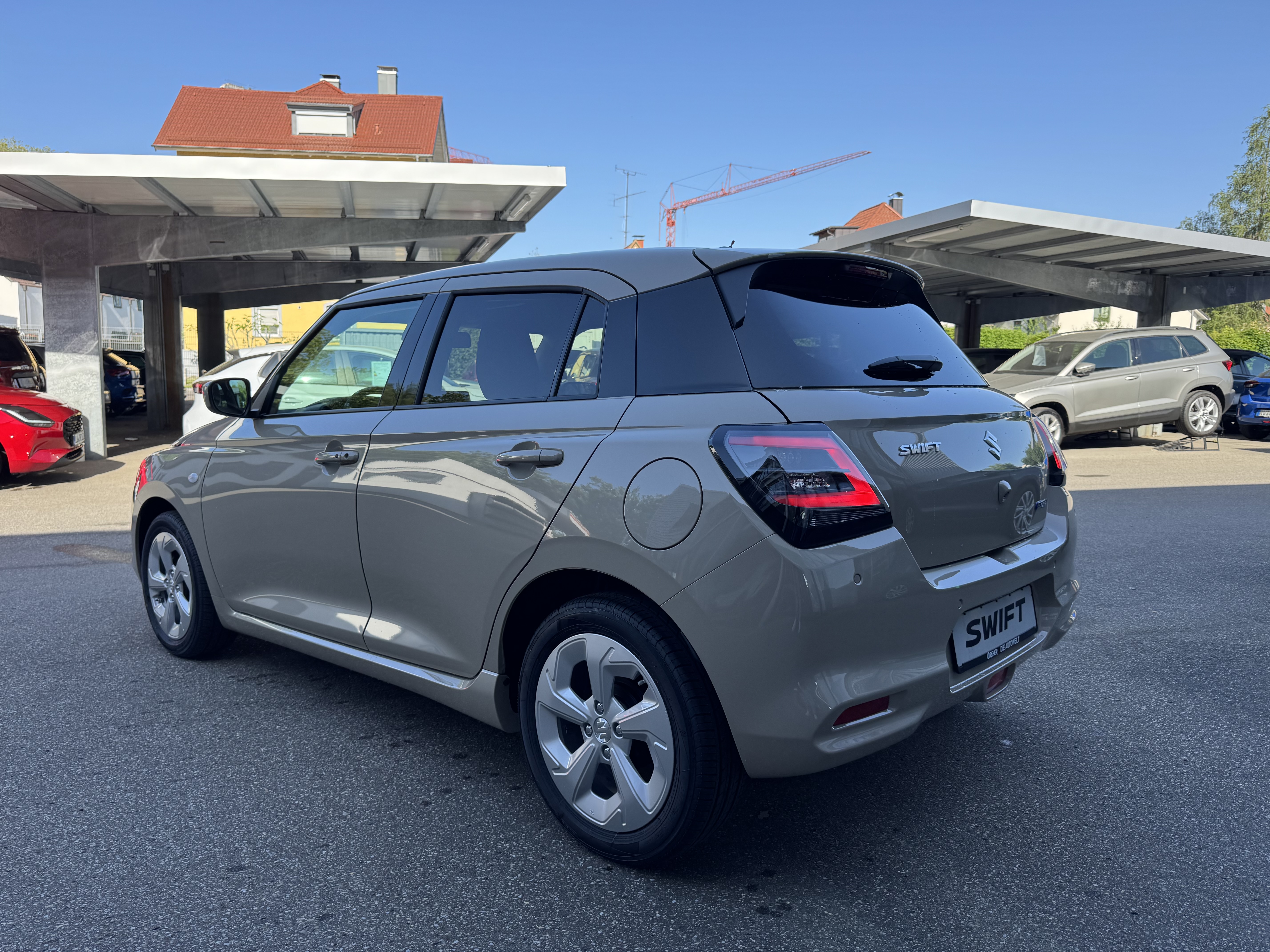SUZUKI Swift Comfort AUTOMATIK/NAVI/SITZHEIZ/RÜ-KAM/UVM