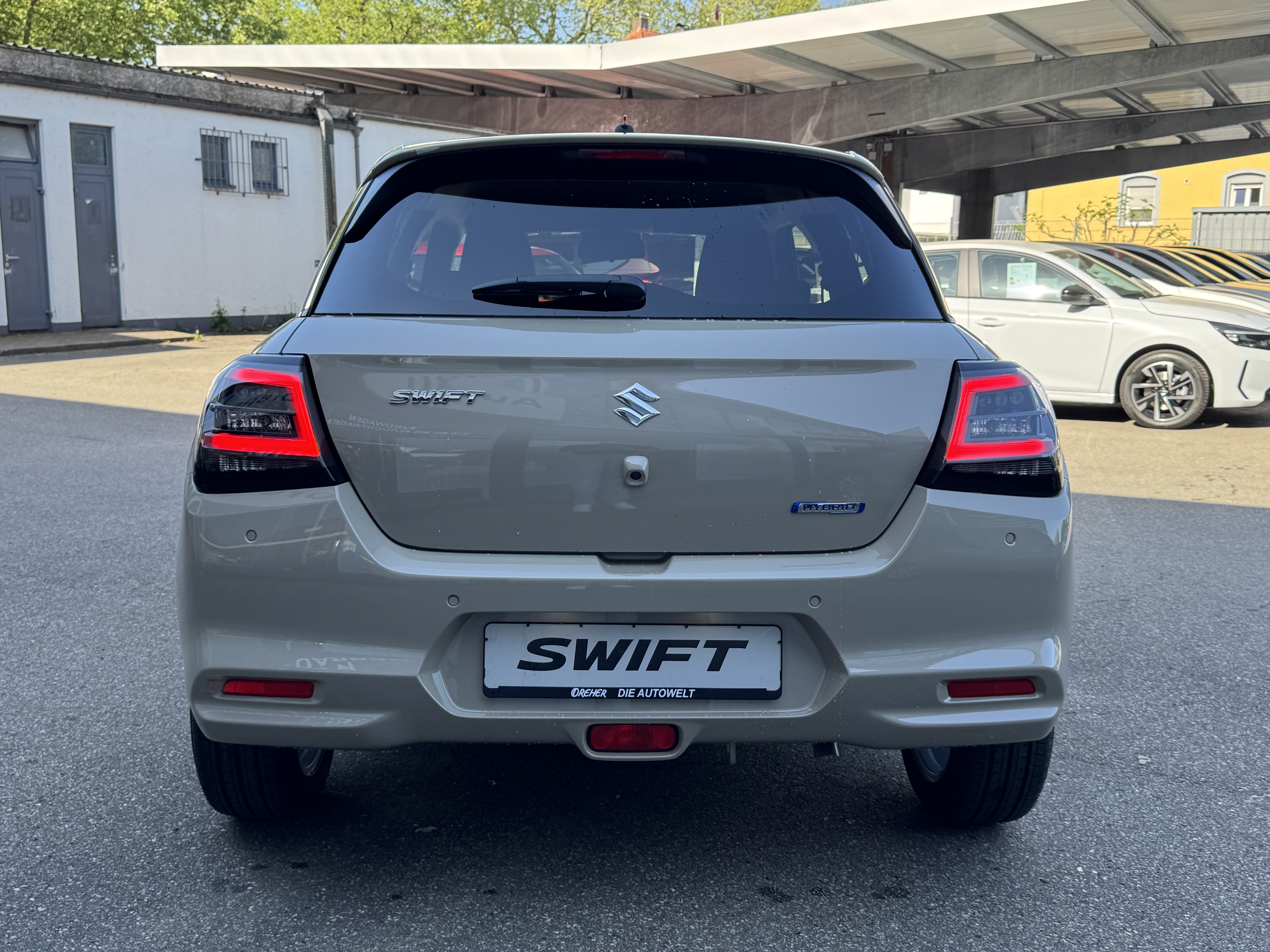 SUZUKI Swift Comfort AUTOMATIK/NAVI/SITZHEIZ/RÜ-KAM/UVM