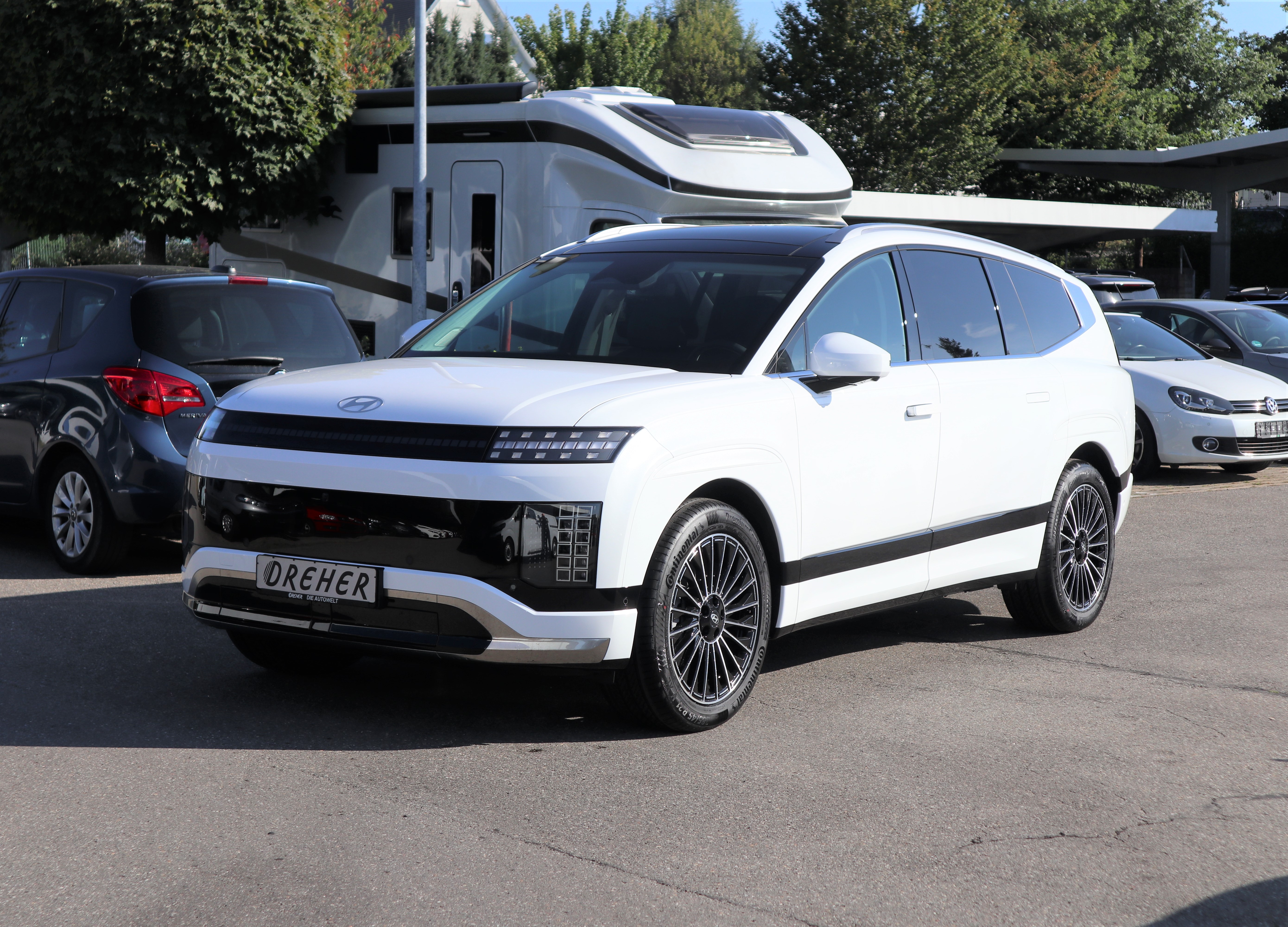 HYUNDAI IONIQ 9 UNIQ 4WD 6-Sitzer Pano